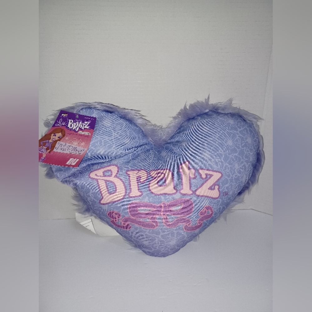 Bratz MGA home decor pillow room purple heart shaped new